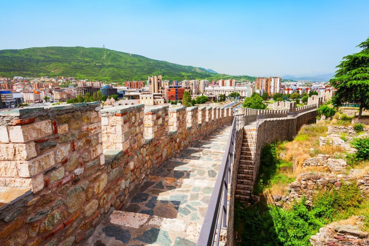 Tea'S Apartment, Skopje City - Centre エクステリア 写真